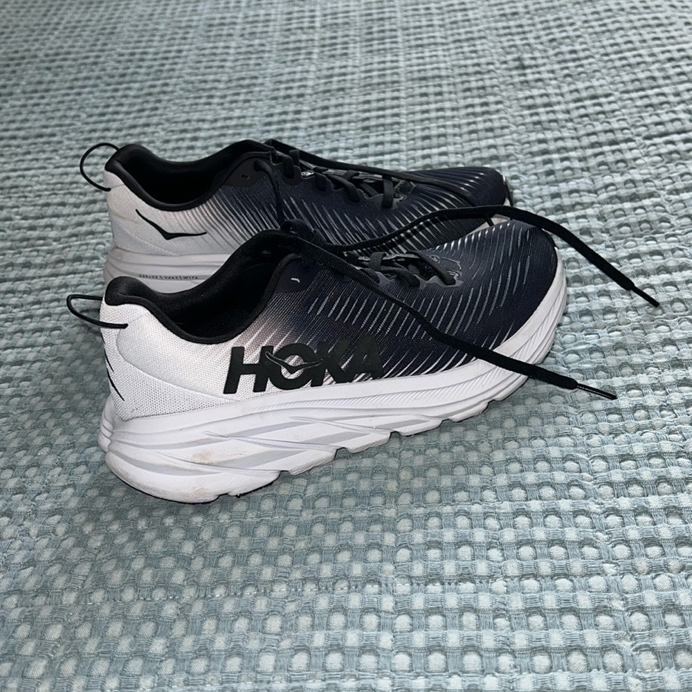 Hoka Rincon 3 women’s tennis shoes in great shape!